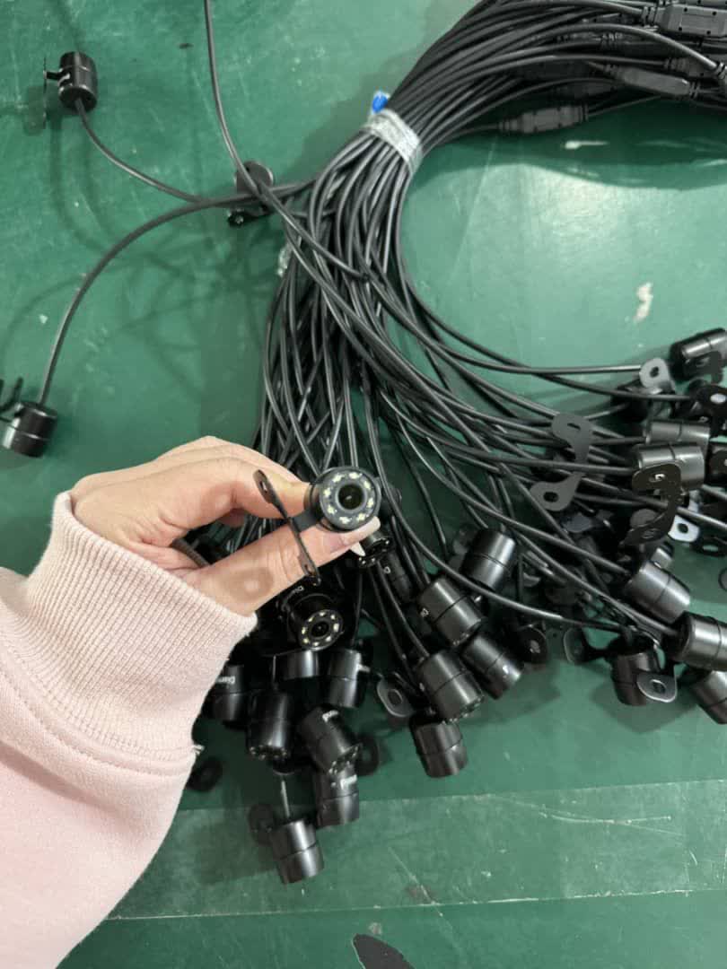 پخش خدمات سیستم صوتی خودرو کافه اسپرت سرلک در اصفهان